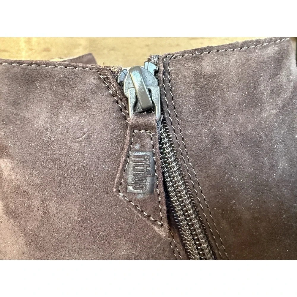 FitFlop Sumi suede ankle boots in chocolate brown Women's Booties Size 5